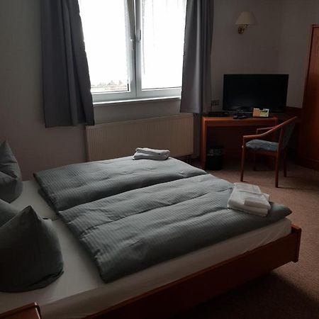 Calbe Hotel Zur Altstadt מראה חיצוני תמונה