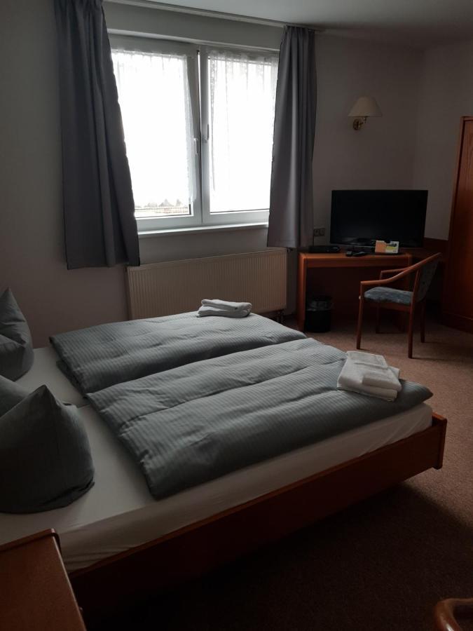 Calbe Hotel Zur Altstadt מראה חיצוני תמונה