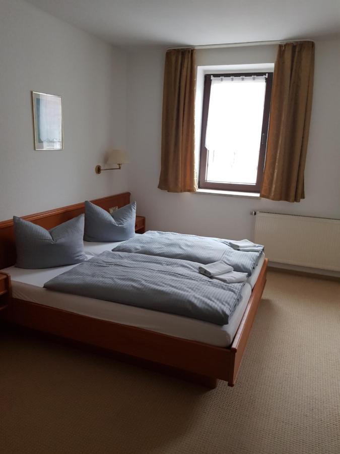 Calbe Hotel Zur Altstadt מראה חיצוני תמונה