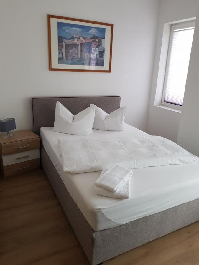 Calbe Hotel Zur Altstadt מראה חיצוני תמונה